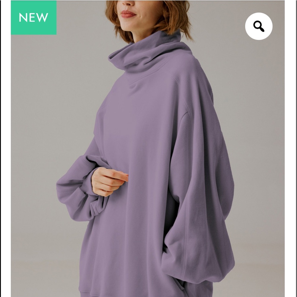 LIT-Whisper Oversized Turtleneck Sweatshirt